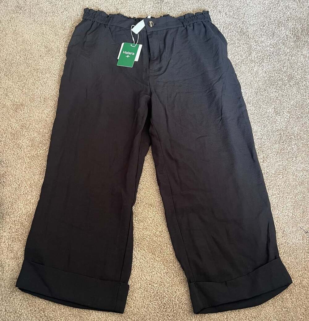 Halara Women's XL Black High Waisted Linen-Feel Resort Capri Pants with Pockets
